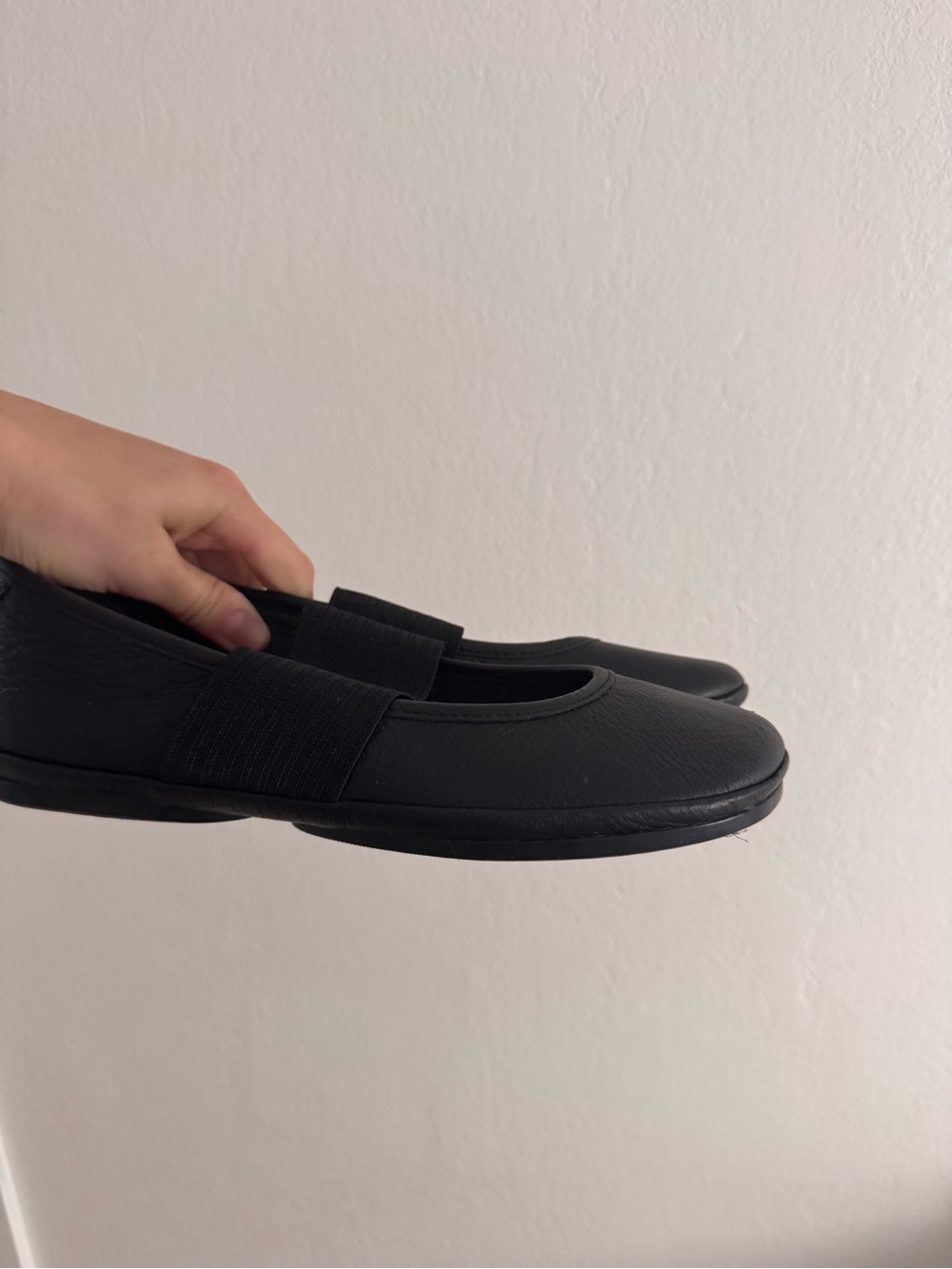 Camper Nina Ballet Flat in Black - Picture 4 of 6